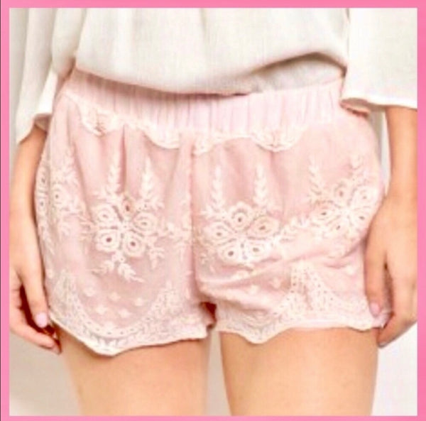 Soft Pink Lace Detailed Shorts