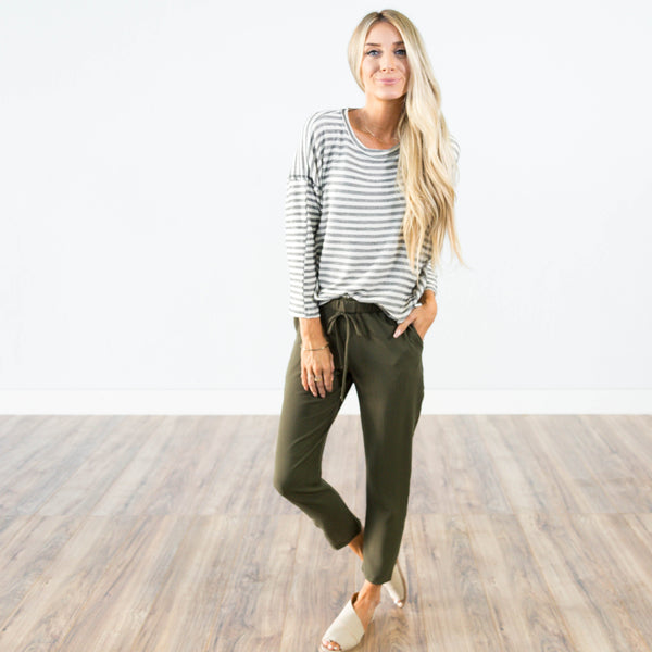 Lydia Pant in Olive